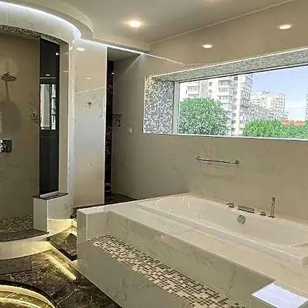 Hotel Levanevsky 5*